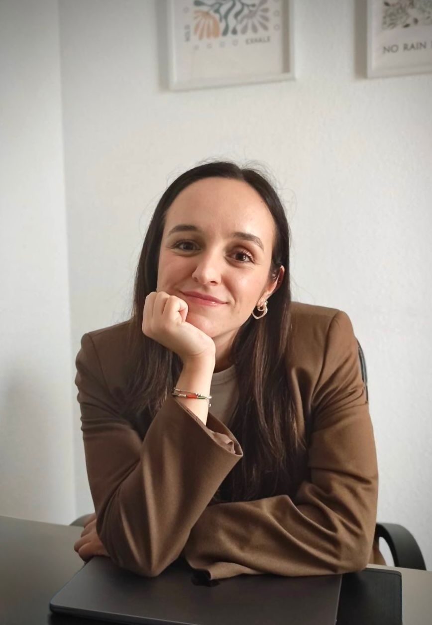 Sara García en su consulta
